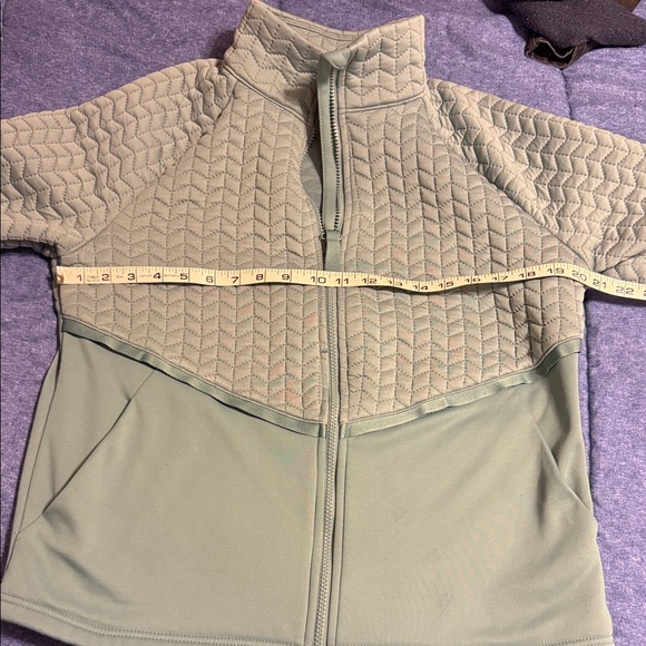 Avia Quilted Jacket in Teal Blue - Picture 7 of 10